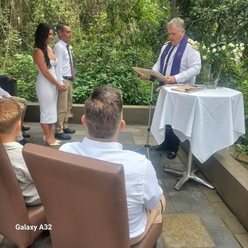 Wedding ceremony by Dr. Gerrit Rademeyer in Vrede