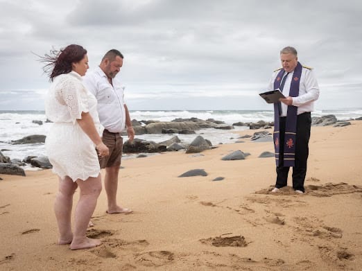 Wedding ceremony by Dr. Gerrit Rademeyer in Vrede
